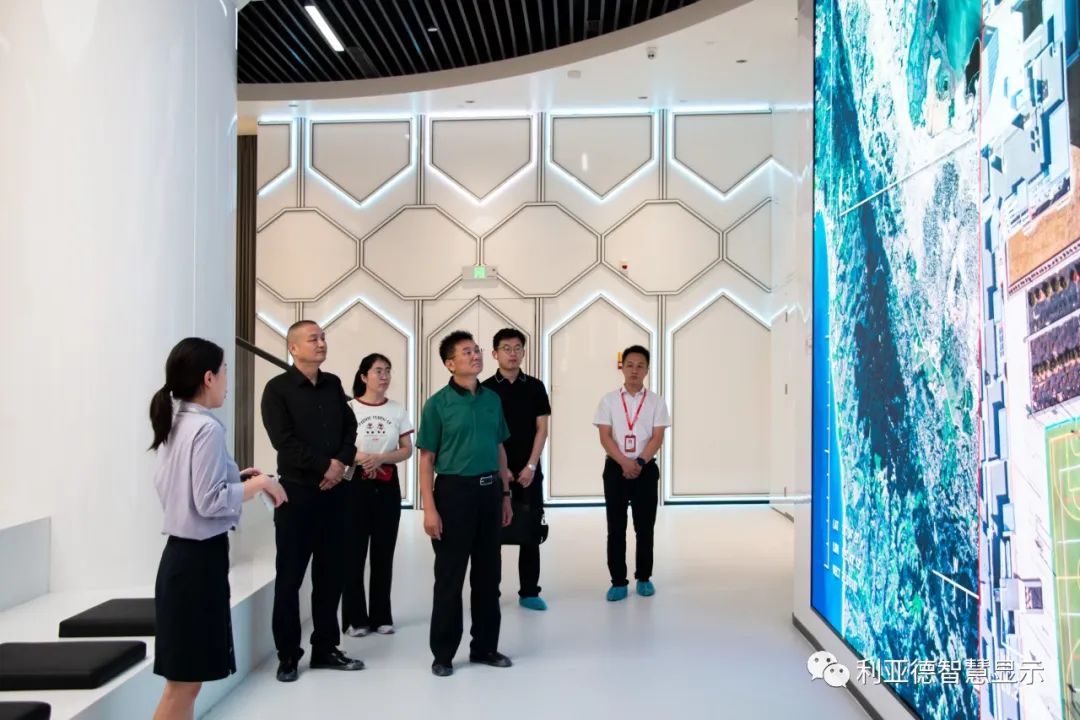 安徽省科技馆馆长方波一行莅临星空(中国)南方总部参观调研